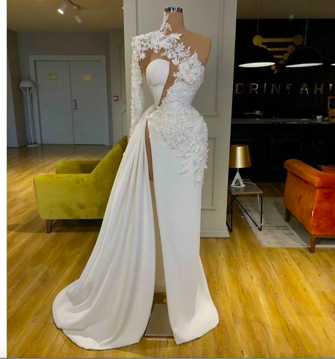Designer Fashion Prom Dress Arabic Dubai Exquisite Lace White Prom Dresses High Neck One Shoulder Long Sleeve Formal Evening Dress Side Split