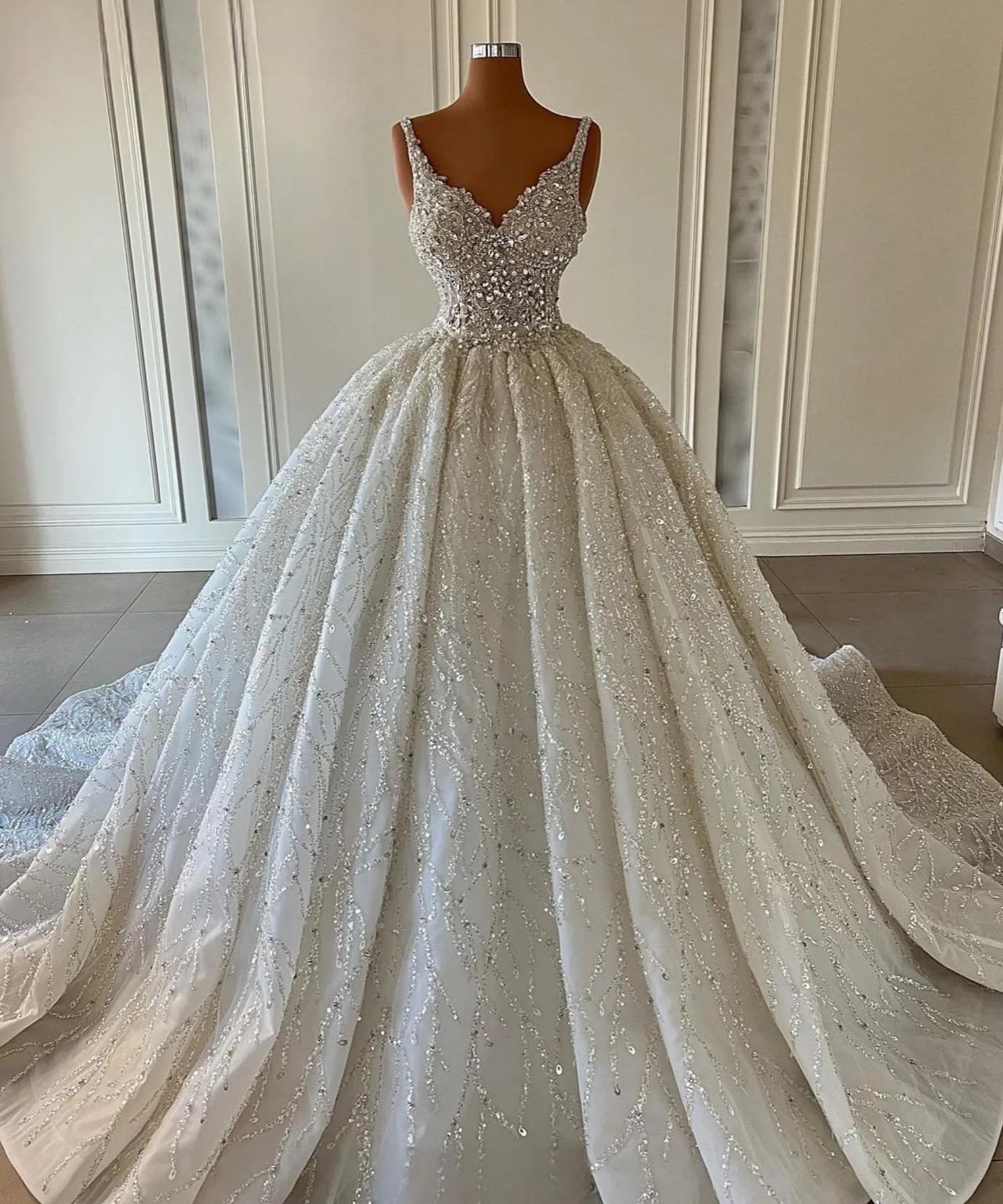 Luxury Beaded Ball Gown Wedding Dresses For Women Sleeveless Bride