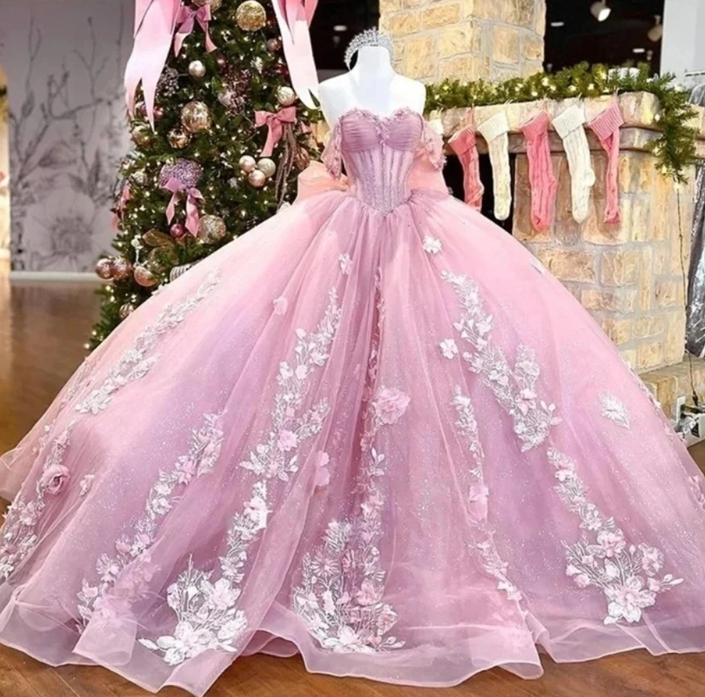 Fashionstyle Glittering Pink Princess Quinceanera Dresses Bow Off Shoulder Lace Floor Length Vestidos de 15 Anos Birthday Party