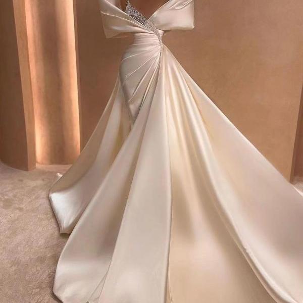 Ball Gown Satin Wedding Dresses Long For Bride 2025 Pleated Crystal Tight Bridal Dresses Tight