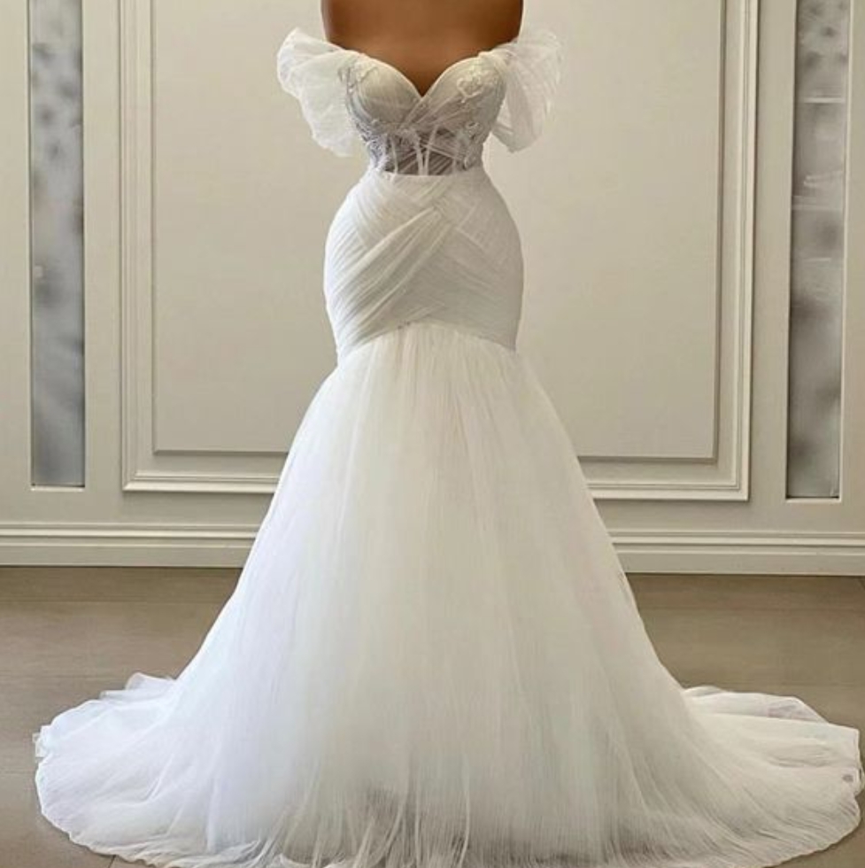 Luxurious Off-the-Shoulder Mermaid Wedding Dress With Lace Appliques main image 1